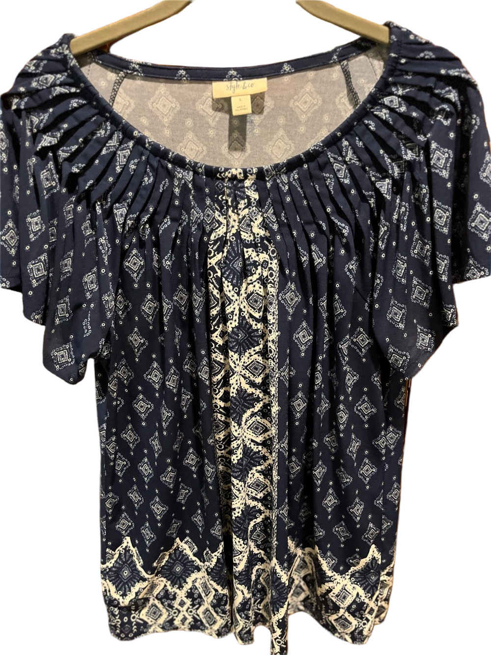 156. WOMENS STYLE & CO. L DETAIL TOP